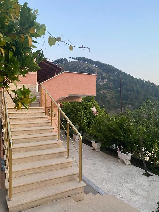 Marl'S Home Berat Albanien